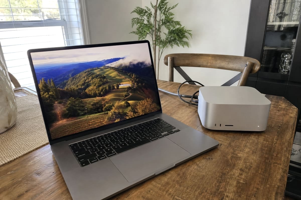 Customer photo — Apple Mac Studio M4 Max