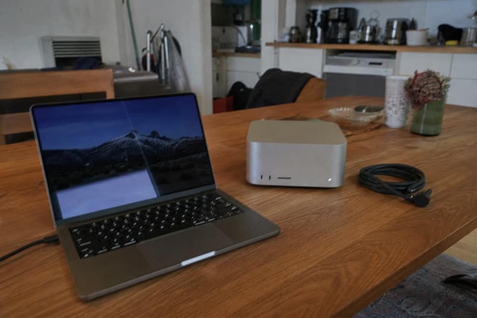 Customer photo — Apple Mac Studio M4 Max