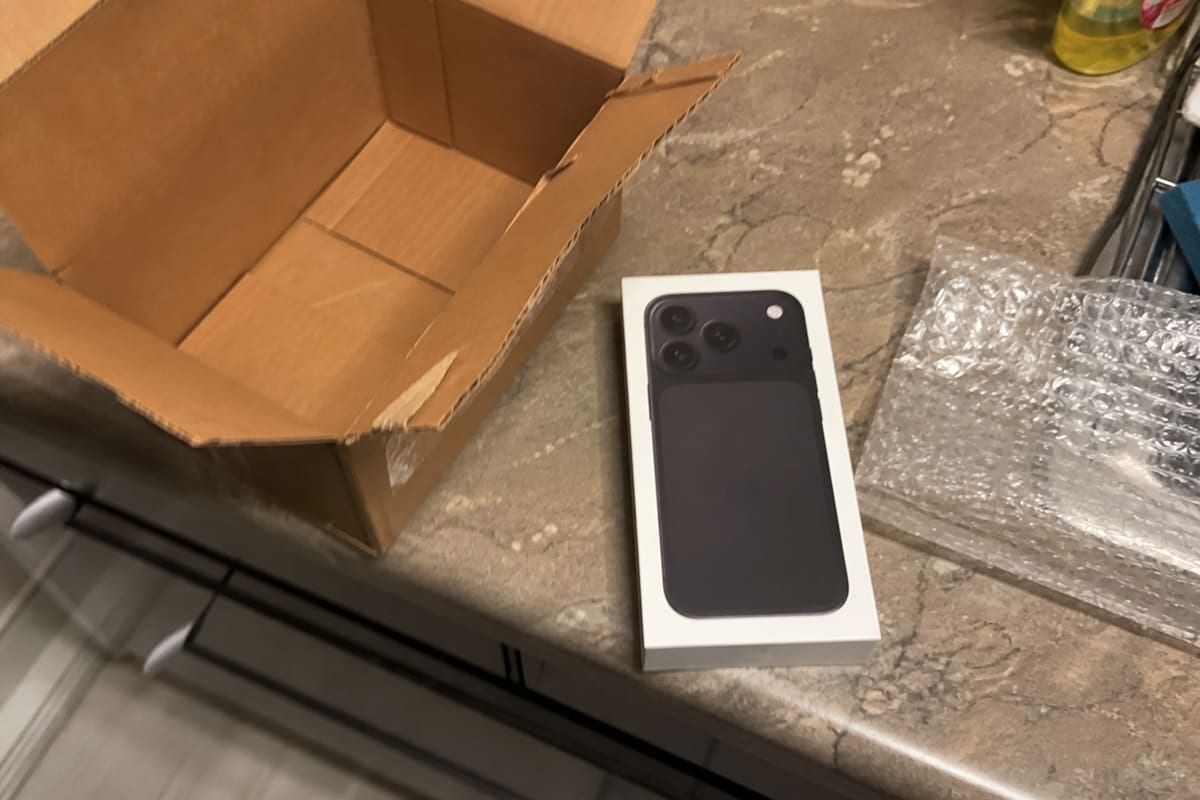 Customer photo — Iphone 17 Pro